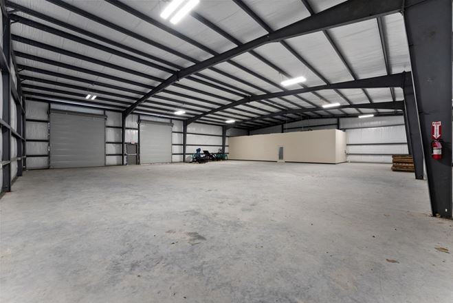 Building 7 - 25533 Richards Rd - Sublease