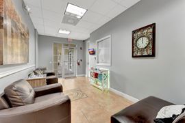 5571 North University Drive Unit 101-102