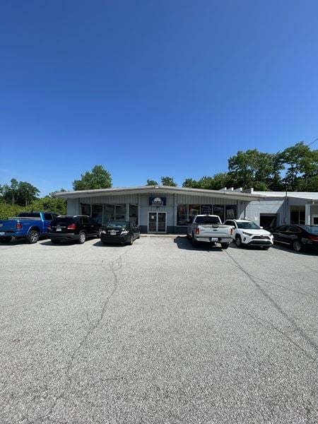 Retail space for Rent at 1818 Petersburg Road  in Hebron