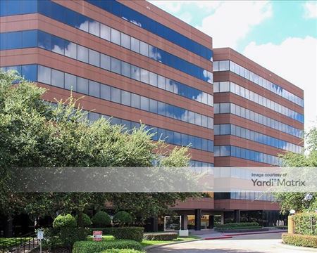 Office space for Rent at 6671 Southwest Fwy in Houston