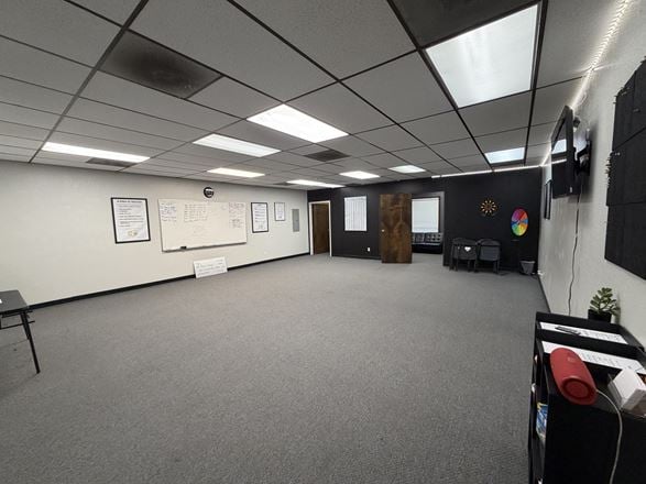 6702 Inglewood Avenue, Suite H