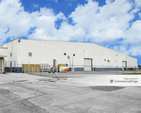 Photo of commercial space at 3804 Sydney Road in Plant City