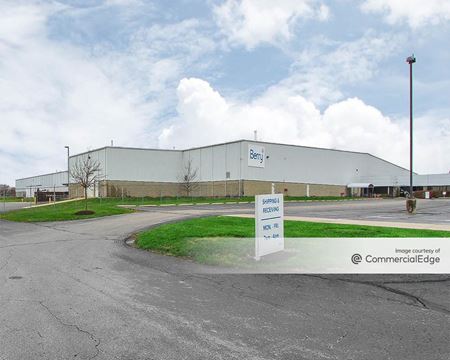 Industrial space for Rent at 1900 Commerce Pkwy in Franklin