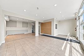 1225 Kingsway Ave