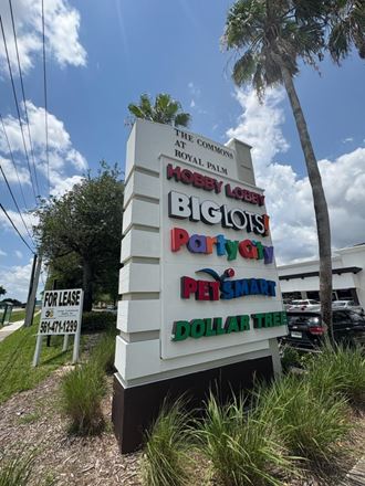 Commons at Royal Palm