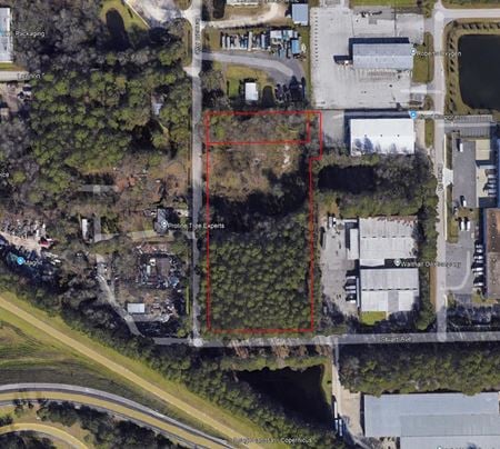 Photo of commercial space at 355 Dennard Avenue in Jacksonville