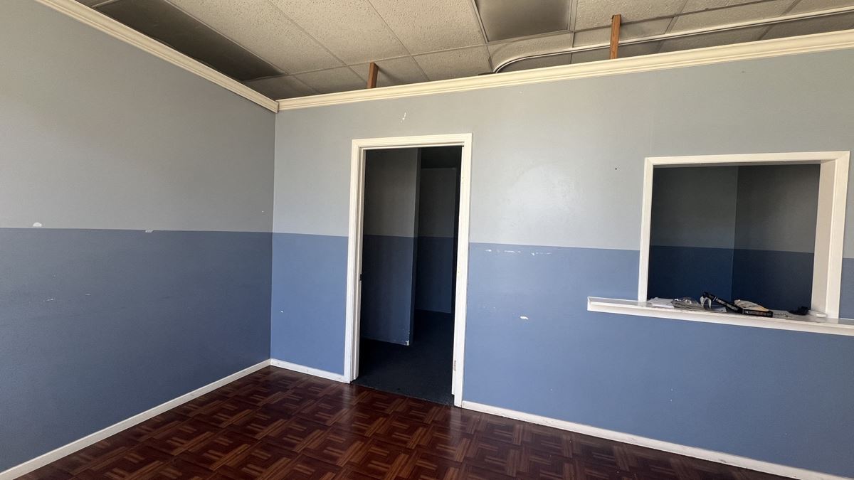 212 S Atlantic Blvd