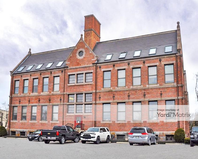 1266 Furnace Brook Pkwy, Quincy, MA 02169