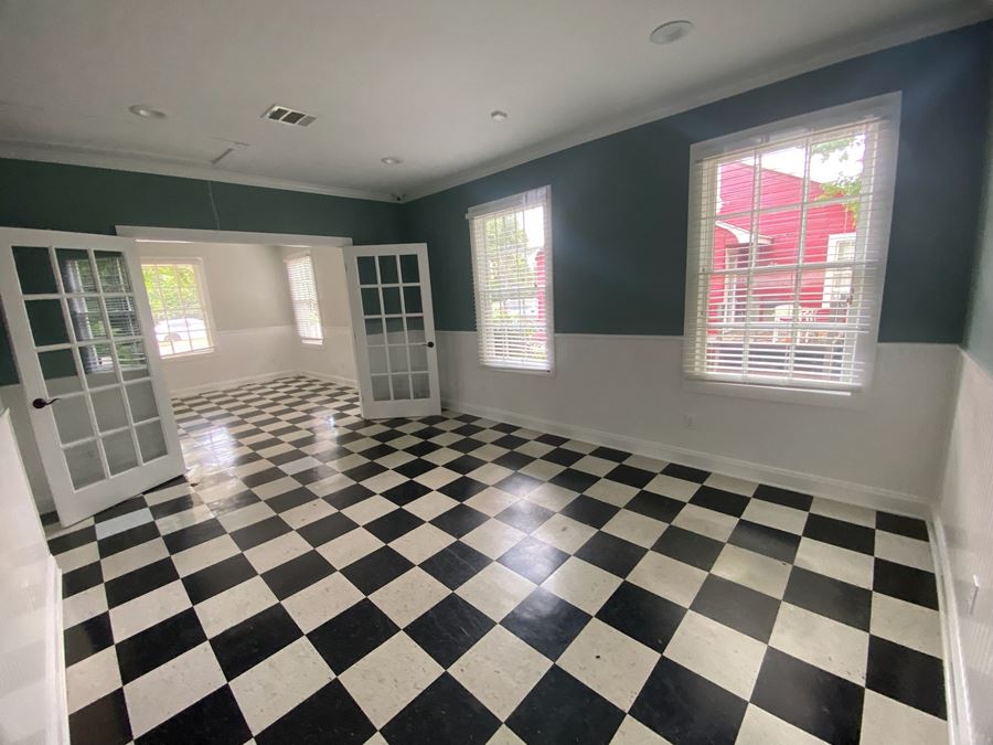 329 Southfield Rd