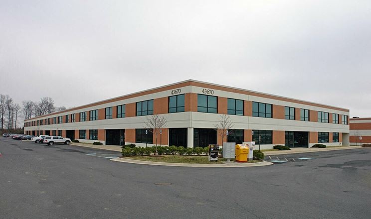 Dulles Trade Center