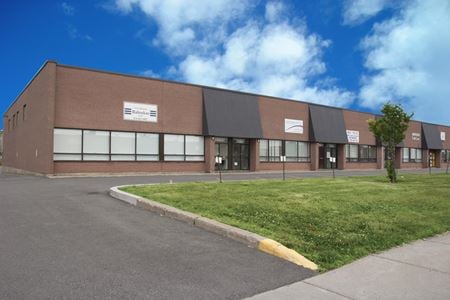 Industrial space for Rent at 1435-1473 Begin Street in Montréal
