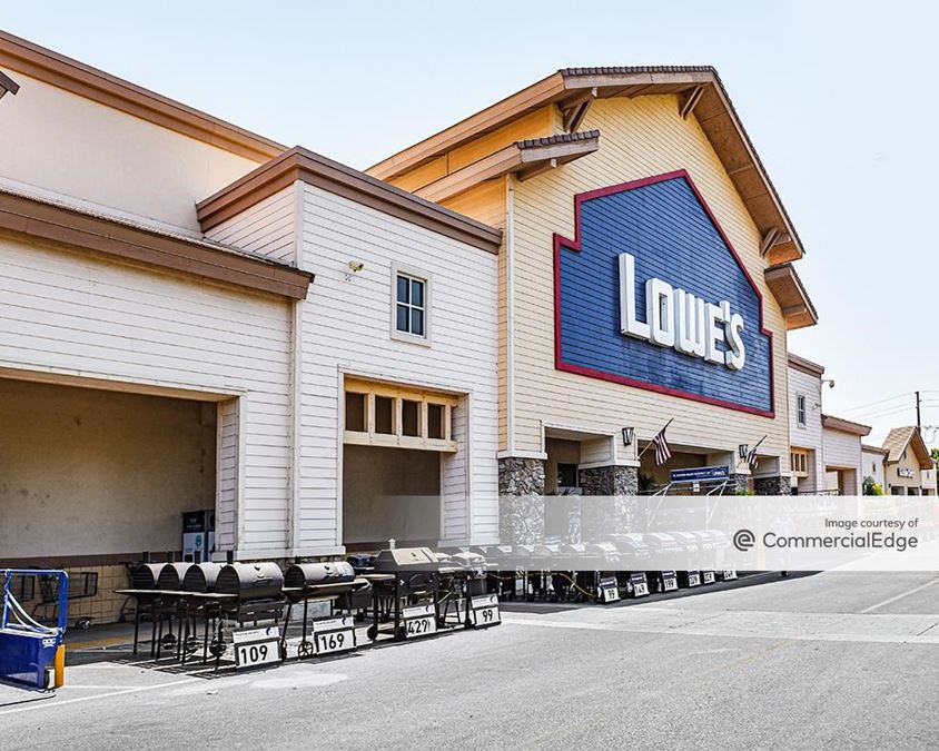 3020 North Demaree Street, Visalia, CA 93291