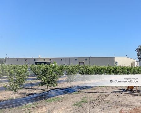 Industrial space for Rent at 26487 North State Highway 99 in Tulare