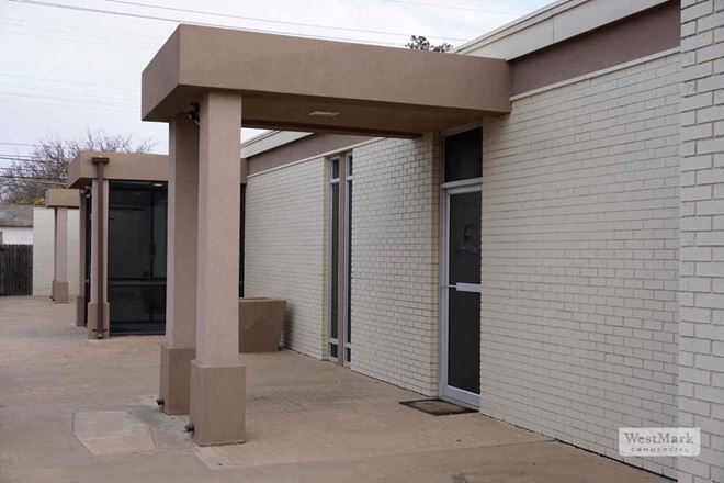 Elgin Square Office Plaza