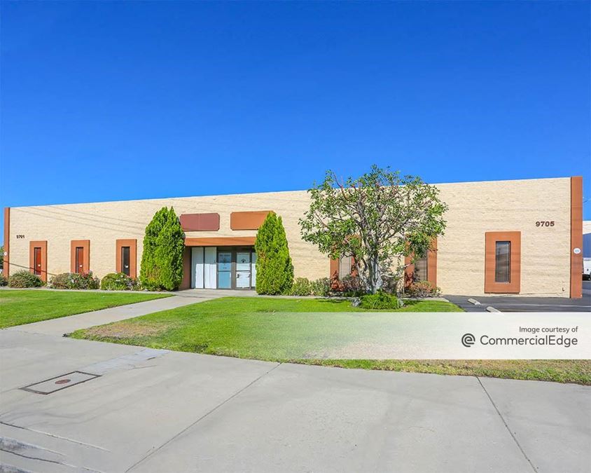 9701 & 9705 Owensmouth Avenue 9701 Owensmouth Avenue, Chatsworth, CA CommercialSearch