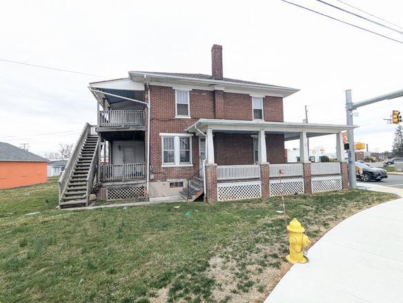 1066 Mount Rose Ave