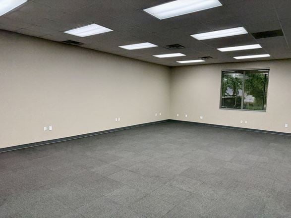 Office Space Along I-20