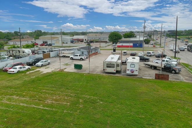 6149 Spencer Highway, Pasadena, TX 77505