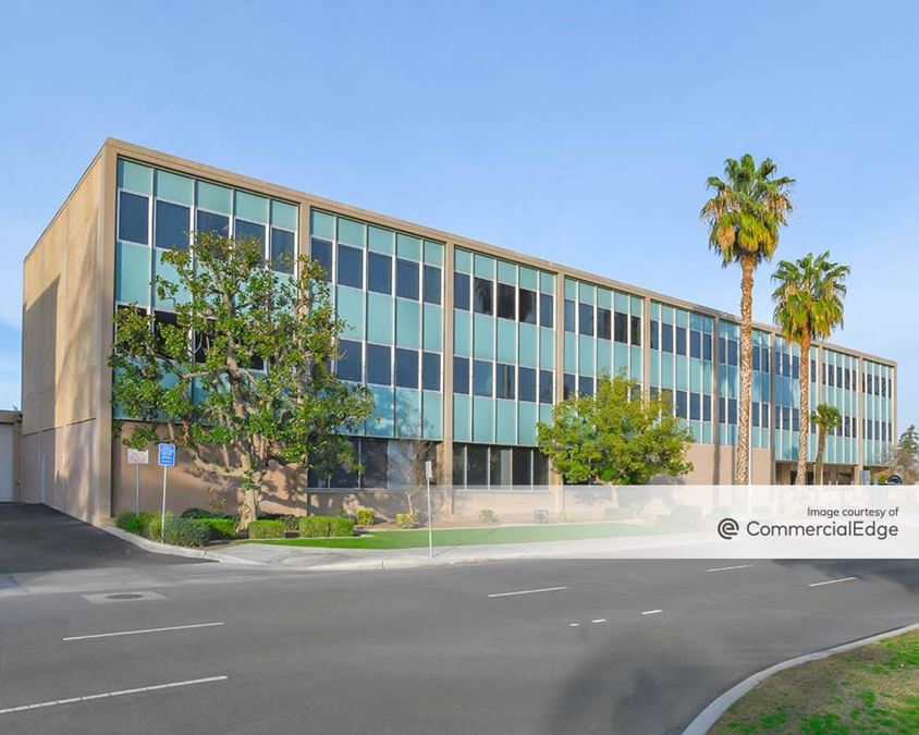 800 Truxtun Avenue, Bakersfield Office Space For Lease