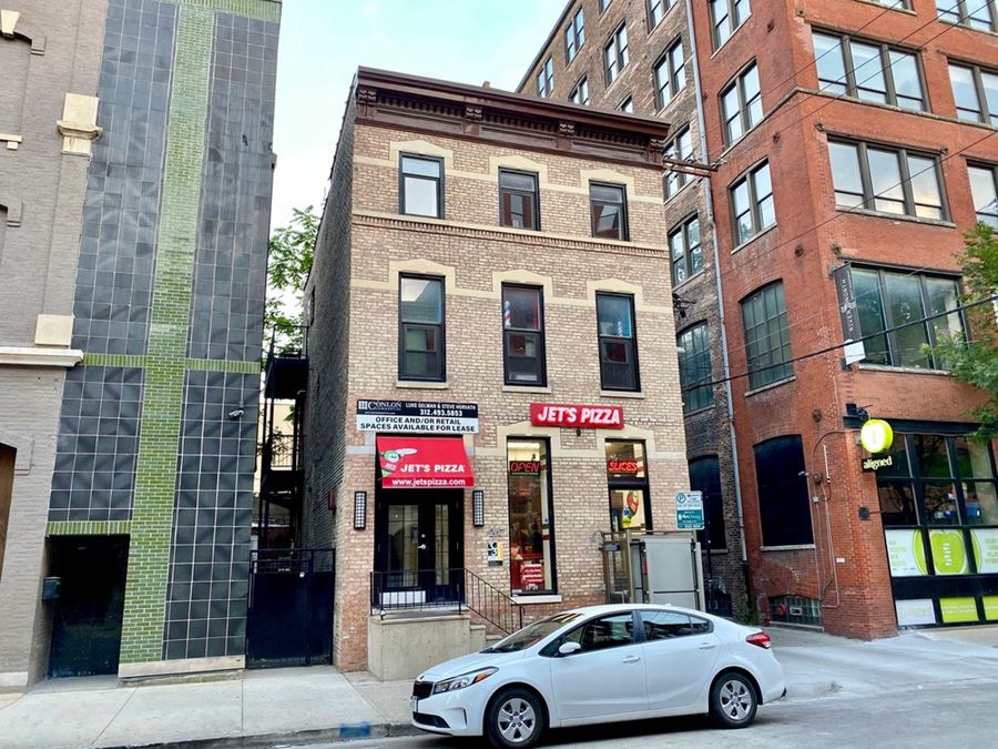 207 W Superior - Third Floor Commercial Space