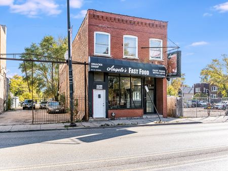 Retail space for Sale at 611 N Cicero Ave in Chicago
