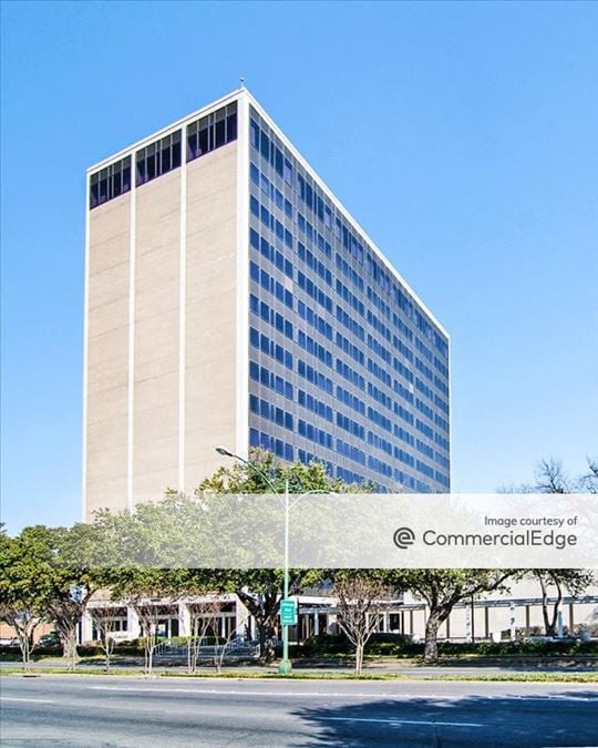 The Bank Tower at Oak Cliff