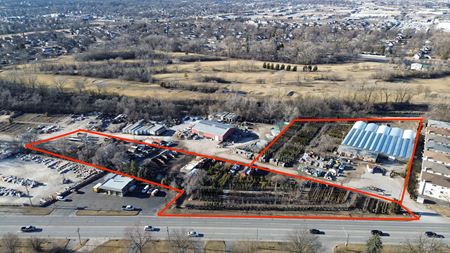 Photo of commercial space at 7250 Southwest Highway in Worth