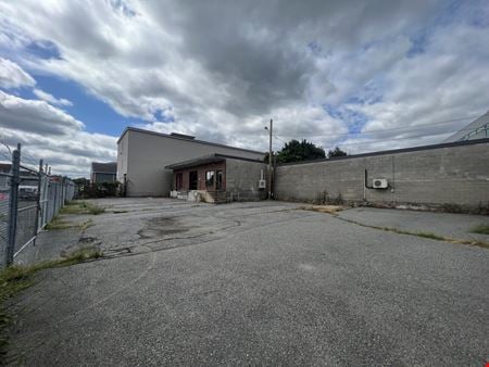 Photo of commercial space at 462 Pleasant Street in Worcester