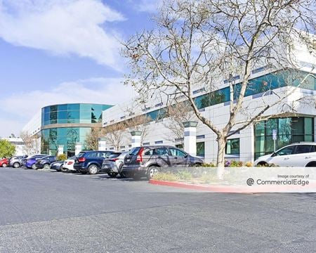Industrial space for Rent at 25000 Avenue Stanford in Valencia