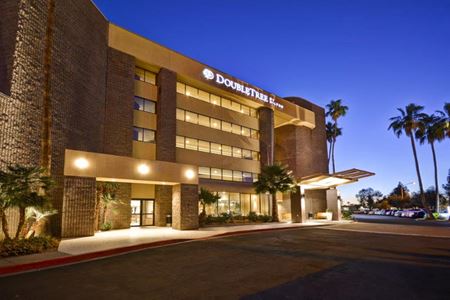 Retail space for Sale at 10220 N Metro Pkwy E in Phoenix 