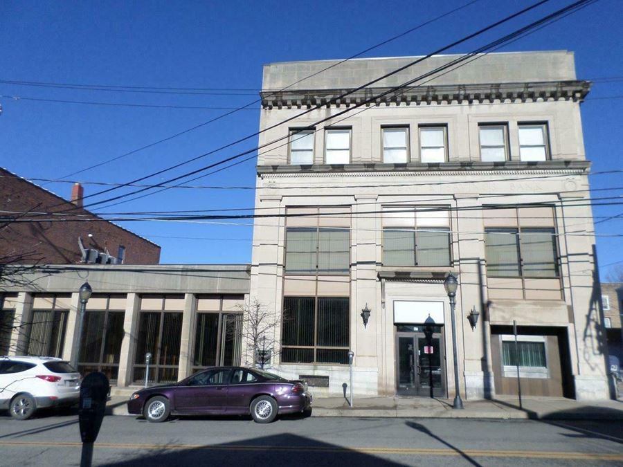 67 Salem Avenue, Carbondale, PA 18407