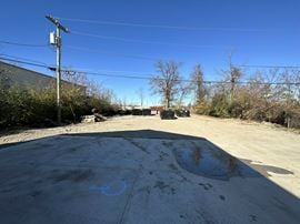 Industrial-Storage-Warehouse to Lease