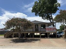 405 8th St, Kemah TX 77565- Office/Retail Opportunity