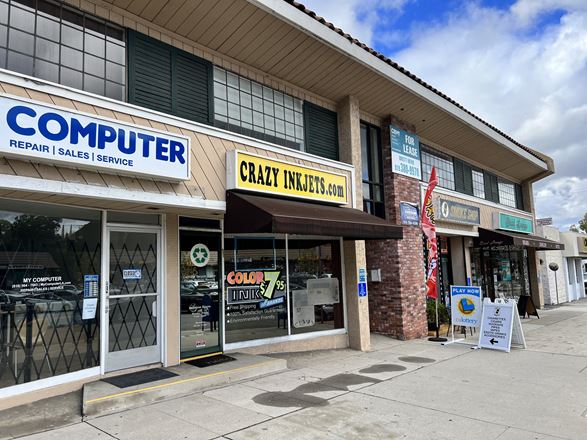 Retail space for Rent at 4867 Topanga Canyon Boulevard in Woodland Hills