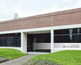 Waterside at Cornell Oaks Corporate Center