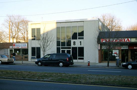 81 N Broadway
