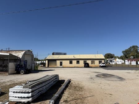Industrial space for Sale at 906 W Chestnut Street in Springfield