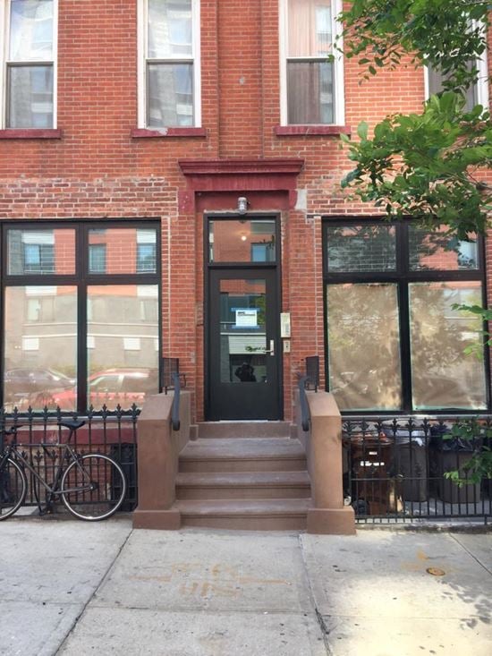 14 Clermont Ave