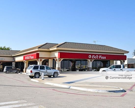 Valley Square Shopping Center