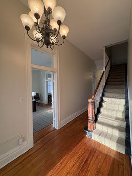 1901 Main St
