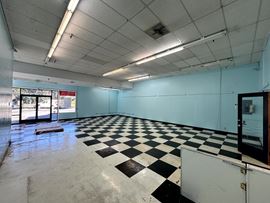 Ken’s Korner Shopping Plaza