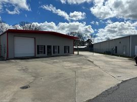 Industrial for Sale or Lease in Scott, LA