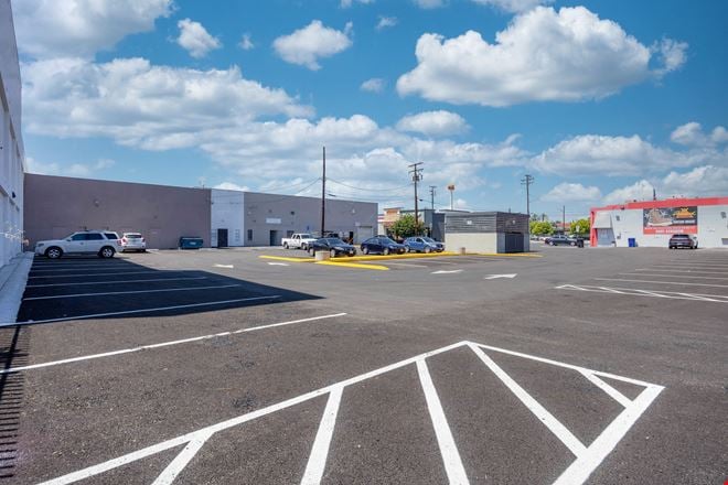 17424 - 17432 Bellflower Blvd, Bellflower CA