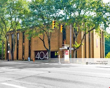 Shared and coworking spaces at 4041 North High Street in Columbus
