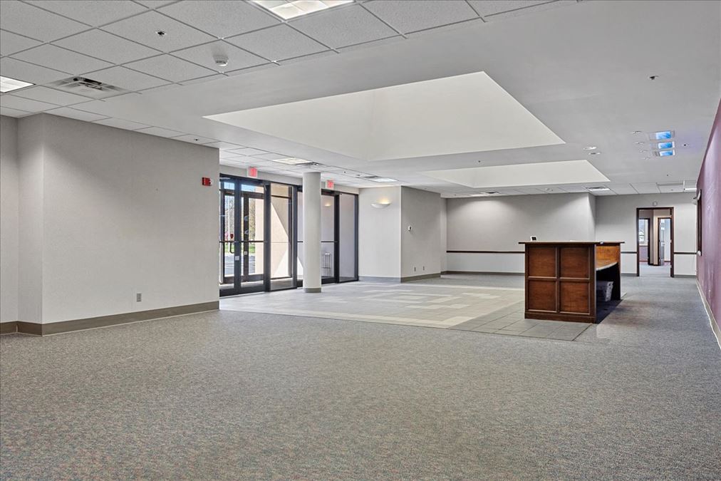 EXCEPTIONAL CLASS A OFFICE FACILITY FOR SALE OR LEASE