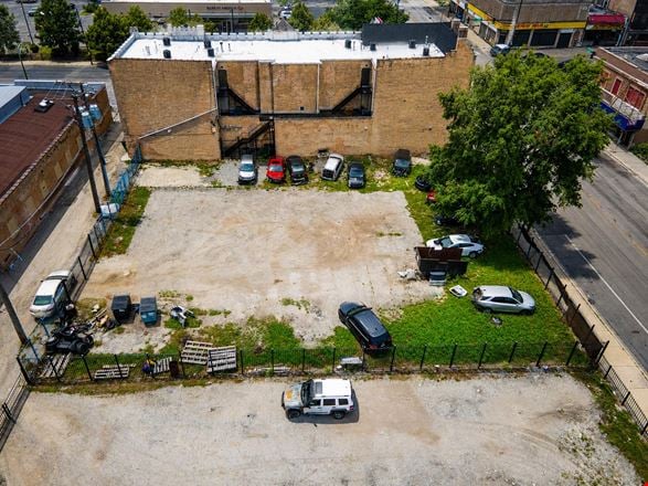6915 S Ashland Ave