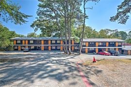 216 W Van Buren