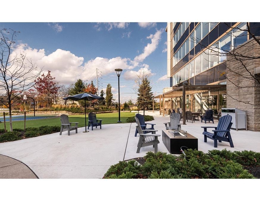 1875 Buckhorn Gate (Creekside Corporate Centre)