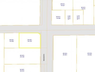 Land Lease at Signalized High Traffic Intersection Next to Starbuckss