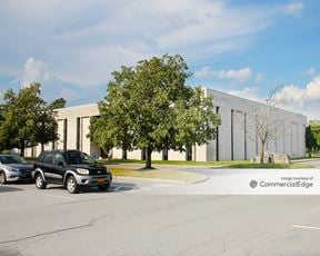 Widewaters Office Park - 5795 Widewaters Pkwy
